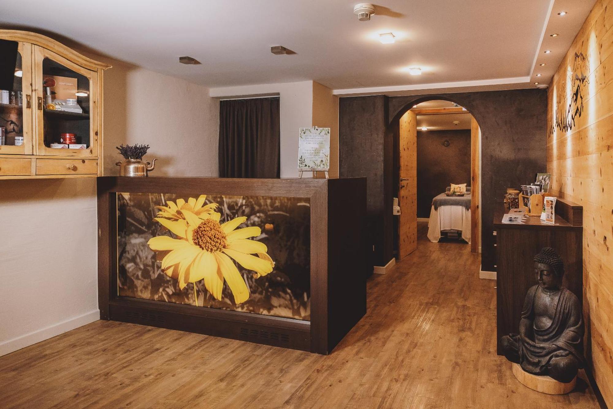 Sonne Hotel
